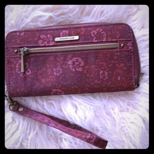 Travelon RFID Wristlet